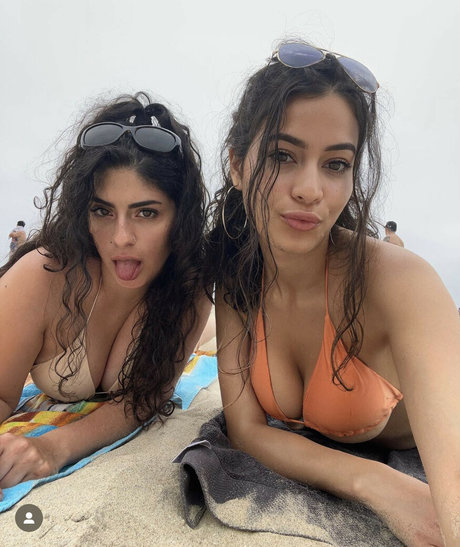 Leslievegaa beautiful model image