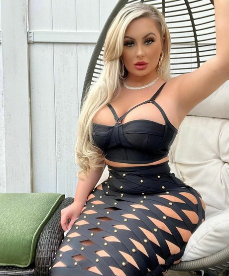 Elvisa Dedic star beautiful archive