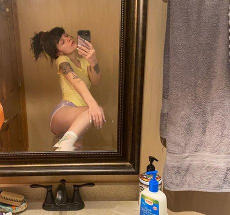 Bonnie Grace nudes actress img