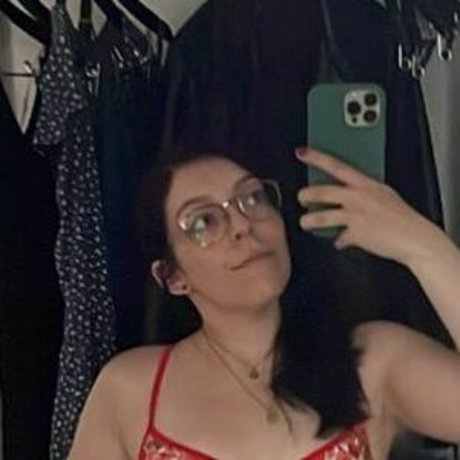 Amanda Golka model art pics