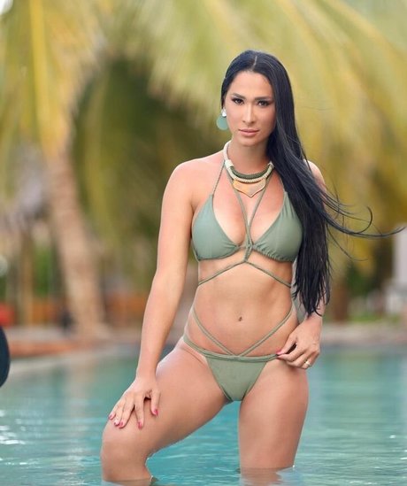 Jaqueline Carvalho star pretty pics