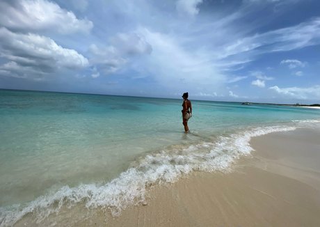 Superbinx exclusive star photo