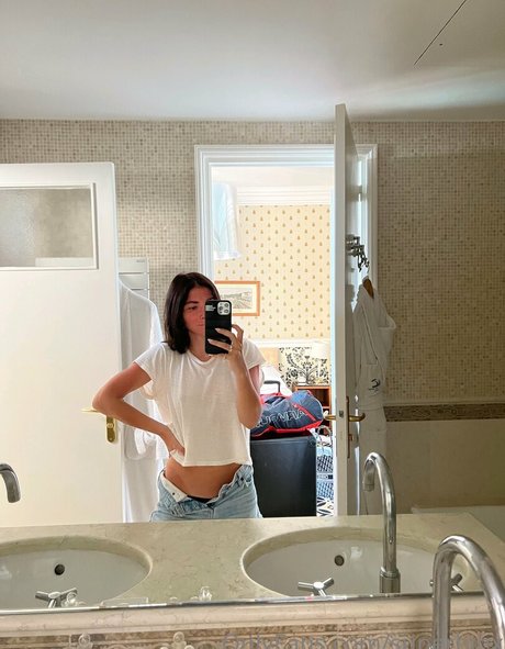 stepmom onlyfans xxx pic