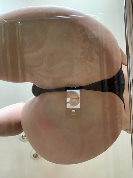 ell8ta nice model galleries