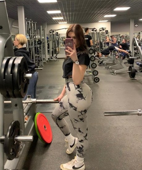 ell8ta porn actress archive