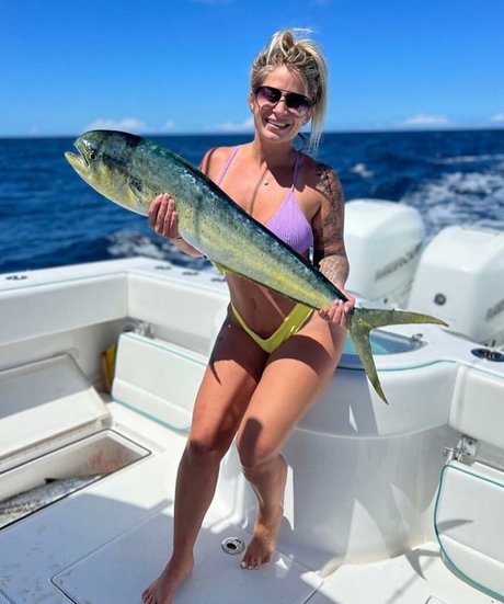 Hottest Fishing naked model images