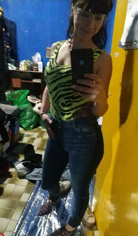 pampi cush exclusive actress img