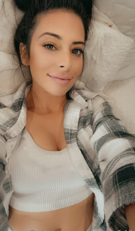 reese143 star pornographic picture