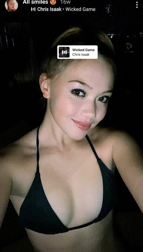 ASMRLia nude pornstar galleries