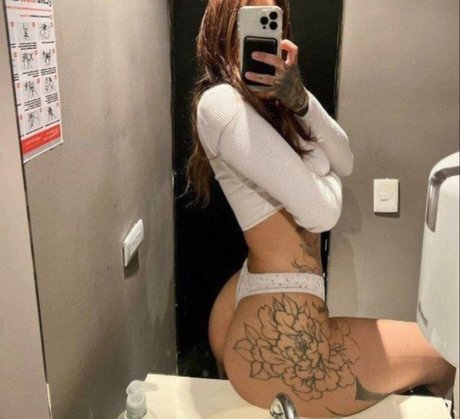 Paula Salamanca exclusive model images