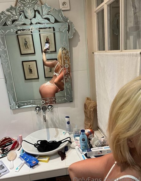 Morgane Wauquier Profile pic