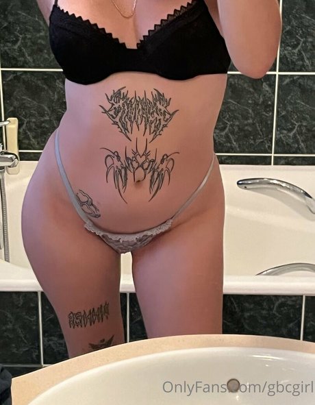 Morgane Wauquier model nude images