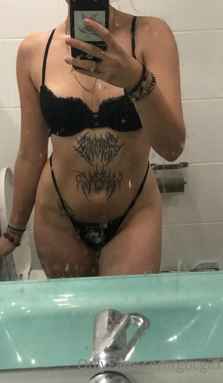 Morgane Wauquier pornstar naked img