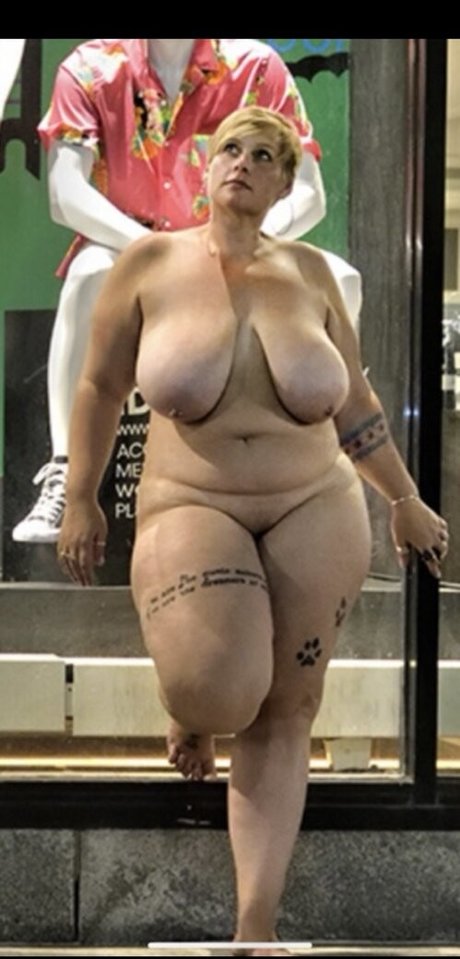 Jenn Leigh star naked photo