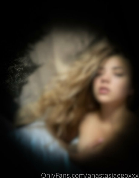 anastasiaegoxxx pornographic model picture