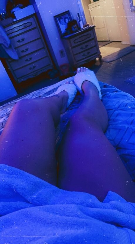 ollymcfly naked star image