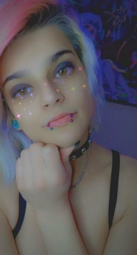 glowyhole beautiful actress pics