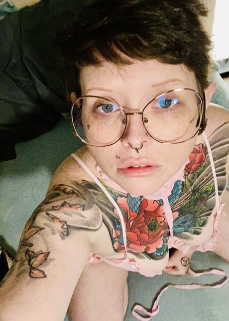 trashpanda4lyfeyo pornstar naked pic