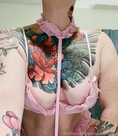 trashpanda4lyfeyo erotic pornstar photos