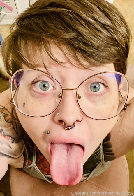 trashpanda4lyfeyo art model picture