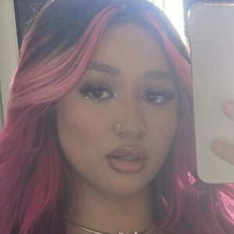 Ulovemaress pornstar pretty pic