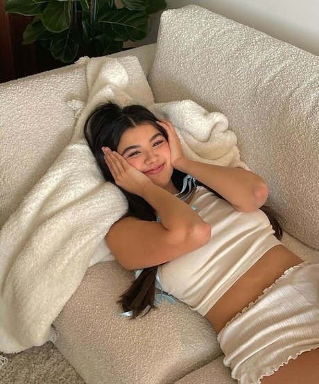 saraecheagaray nice model photos