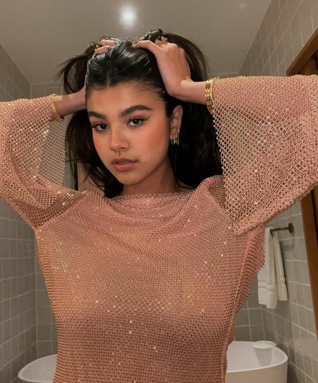 saraecheagaray pornstar nice img