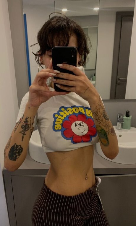 Ciciguner pornographic actress gallery