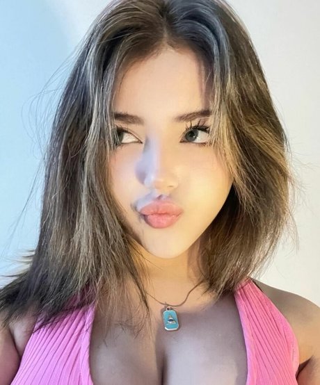 Melekwhoo star hot pics