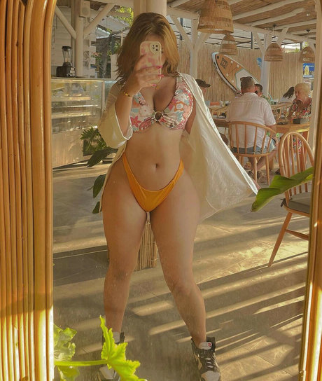 Melekwhoo exclusive model pics