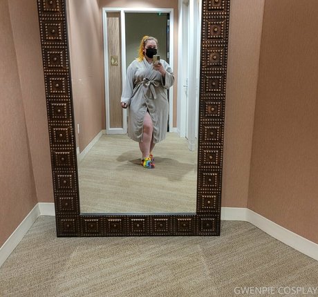 gwenpie model adult photos