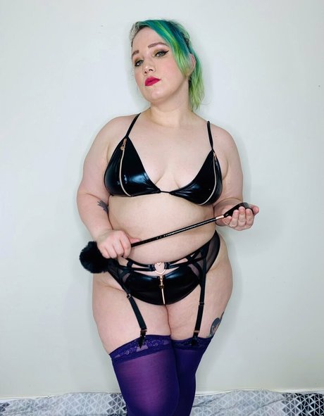 gwenpie sexy actress gallery