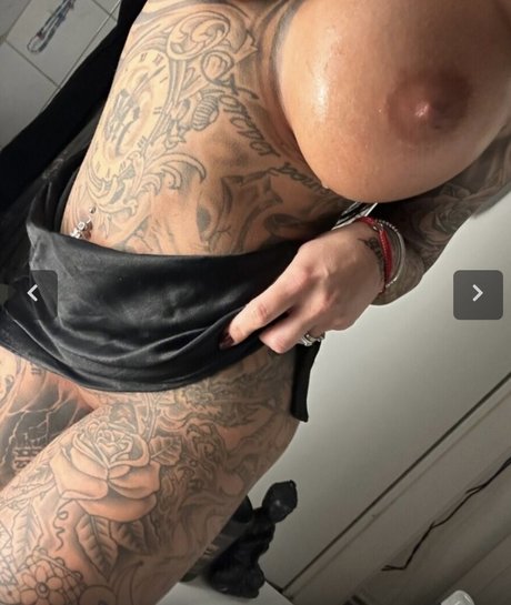 followjuliajasmin pornstar erotic picture