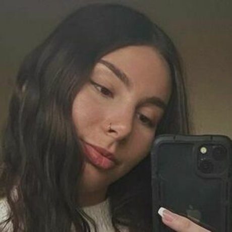 lilyinnes sexy star img