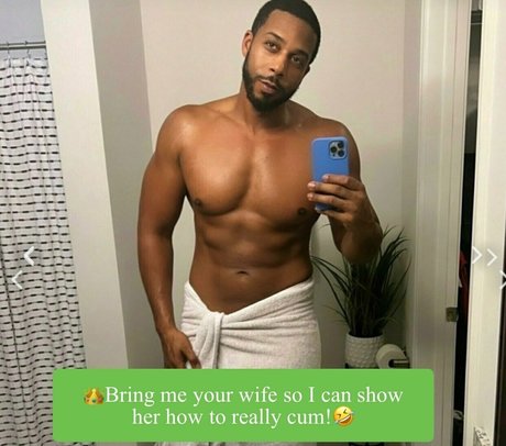 mr greenback star hot images