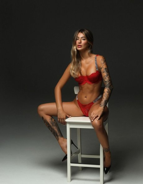 Raissa Bejar pretty actress pictures