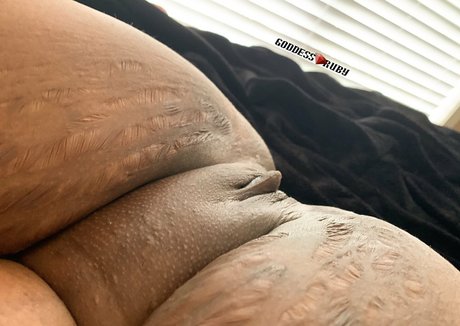 xgoddessrubyx adult model image