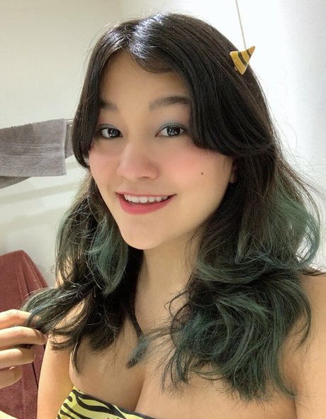 liskissesf beautiful pornstar pic