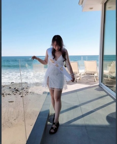 Natsumiii nice actress pics