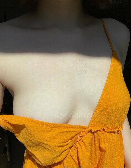 sgdnls model adult photo