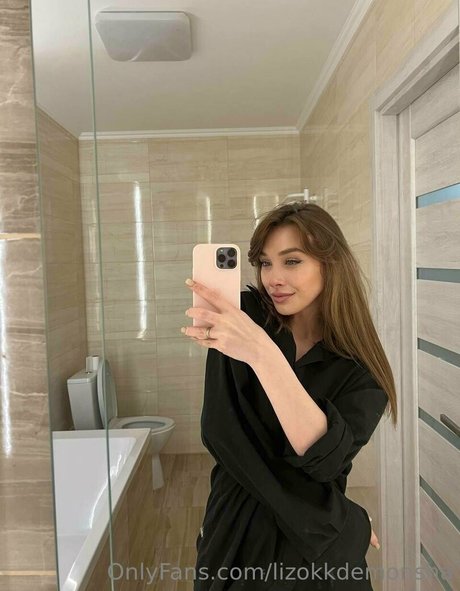 Sweet Lisa nudes model pic