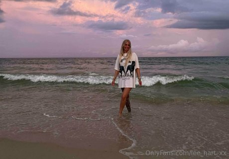 lee hart xx model sexy gallery