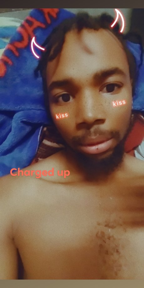 RouSen nudes actress pics