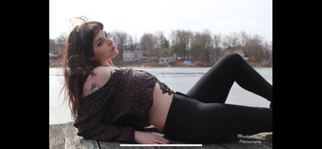 Sierra Bombshell pornstar erotic galleries