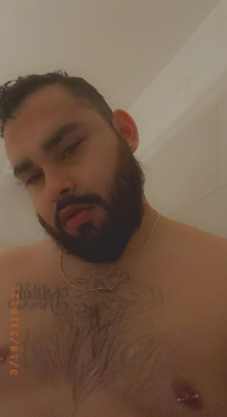 Praying Mantis erotic pornstar pic