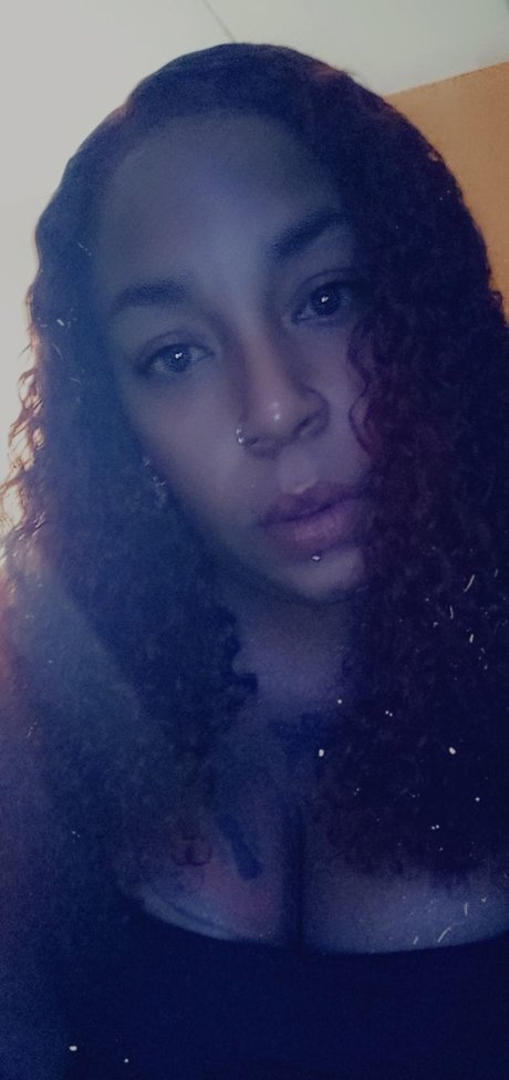 BellaMari sex model pic