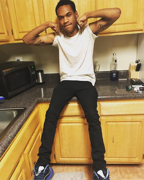 upt sticks adult model pic