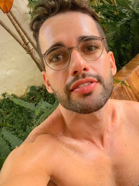 Geoan sexy actress galleries