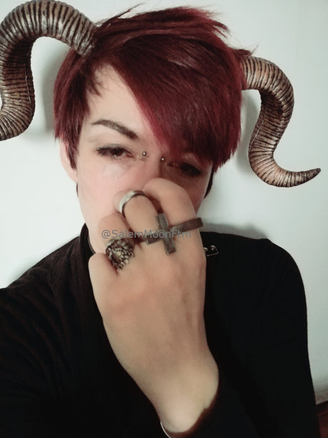 salem_ high quality actress picture