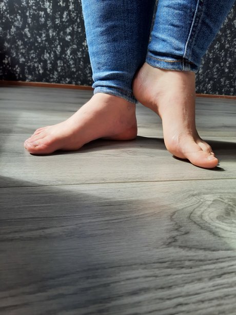 Photo Feet Queen_ free model photos
